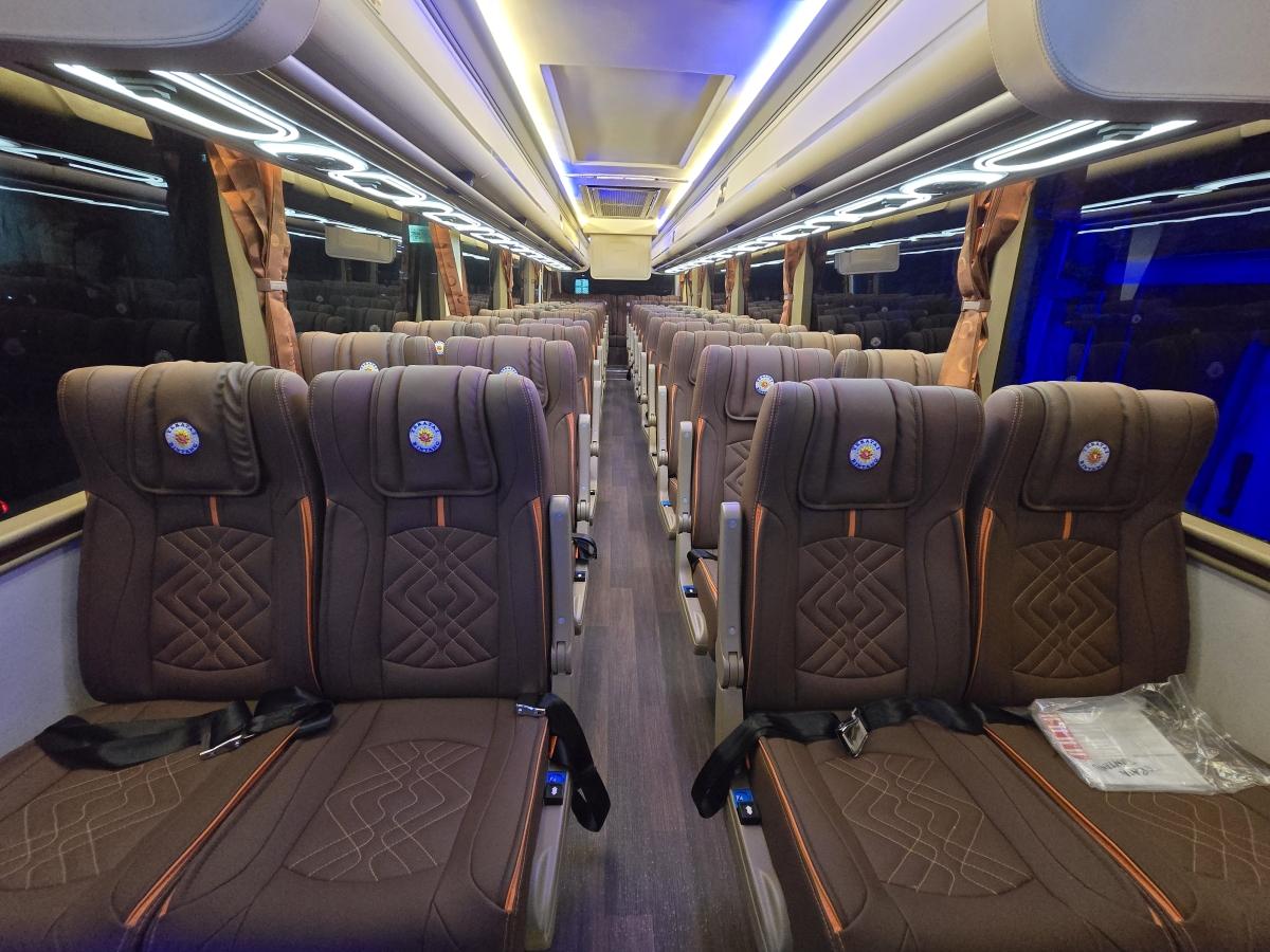 Harga Sewa Bus Pariwisata Bandar Lampung SKYBUS 16