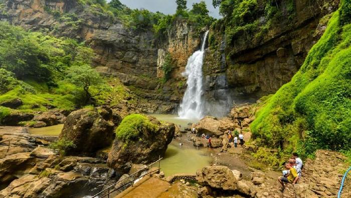 Sewa Bus Pariwisata Lampung ke Sukabumi