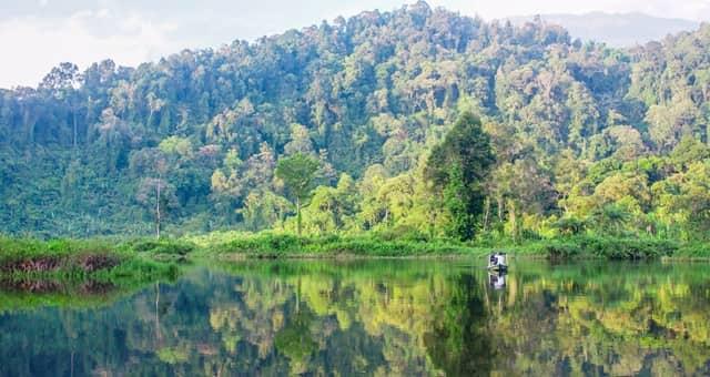 Sewa Bus Pariwisata Lampung ke Sukabumi